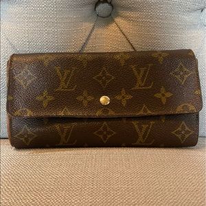 ❌SOLD❌Louis Vuitton wallet